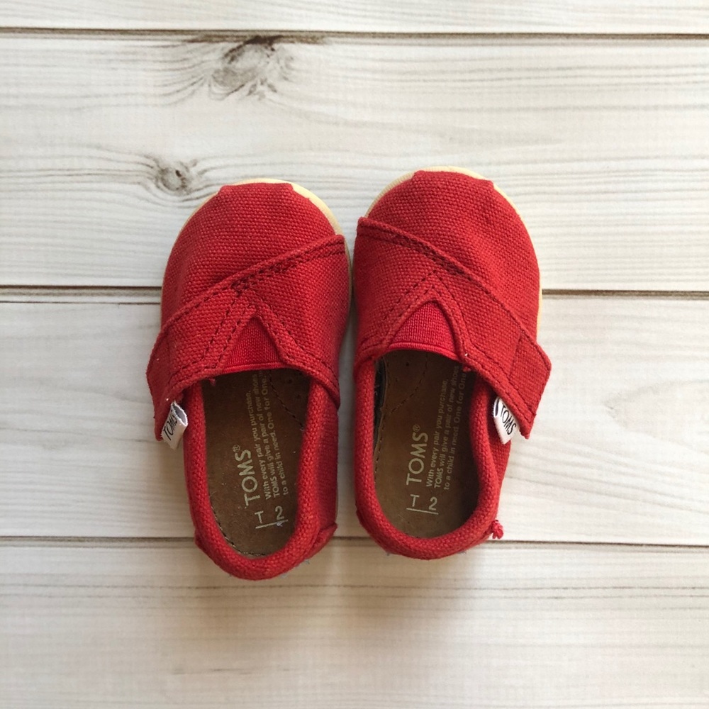 NWOB Toms Red Canvas Shoes Hard Sole Size 2
